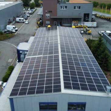 Müller Kunststofftechnik AG: Deckt Stromversorgung neu mit eigener Solaranlage